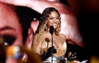 Beyonce započela svetsku turneju u Alexander McQueen kostimu