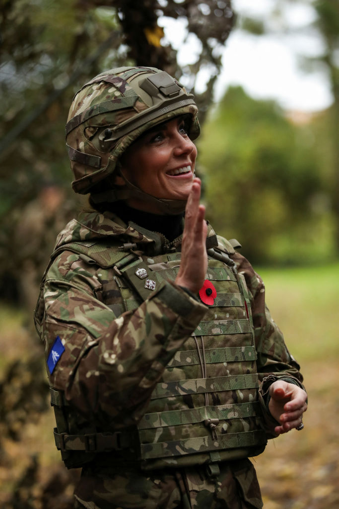 Kejt Midlton u vojničkoj uniformi