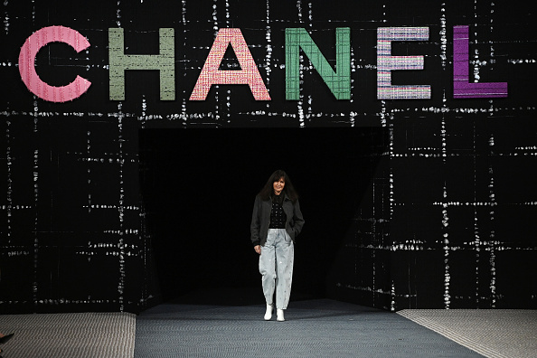 Virdžini Viar, Chanel