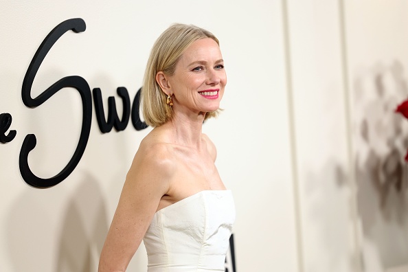 Dnevna soba Naomi Watts: Dinamična šema boja