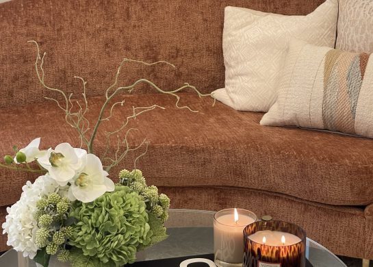 Kako dekorisati stočić za kafu kao dizajner enterijera