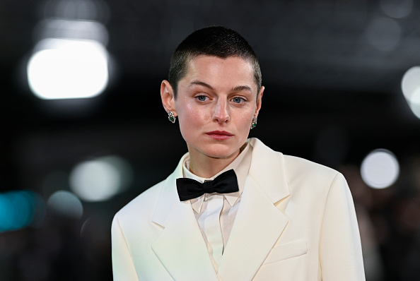 Miu Miu i Emma Corrin