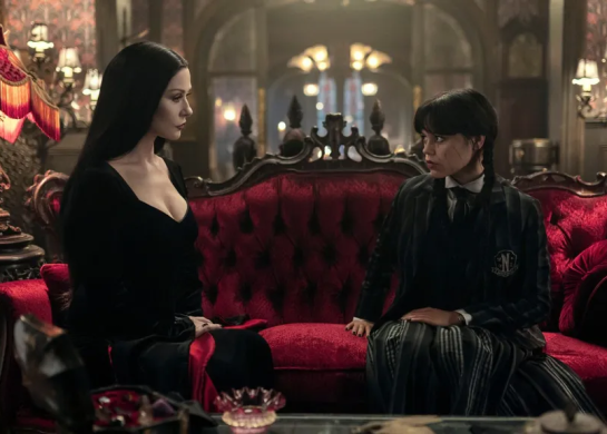 wednesday druga sezona, uredjenje doma