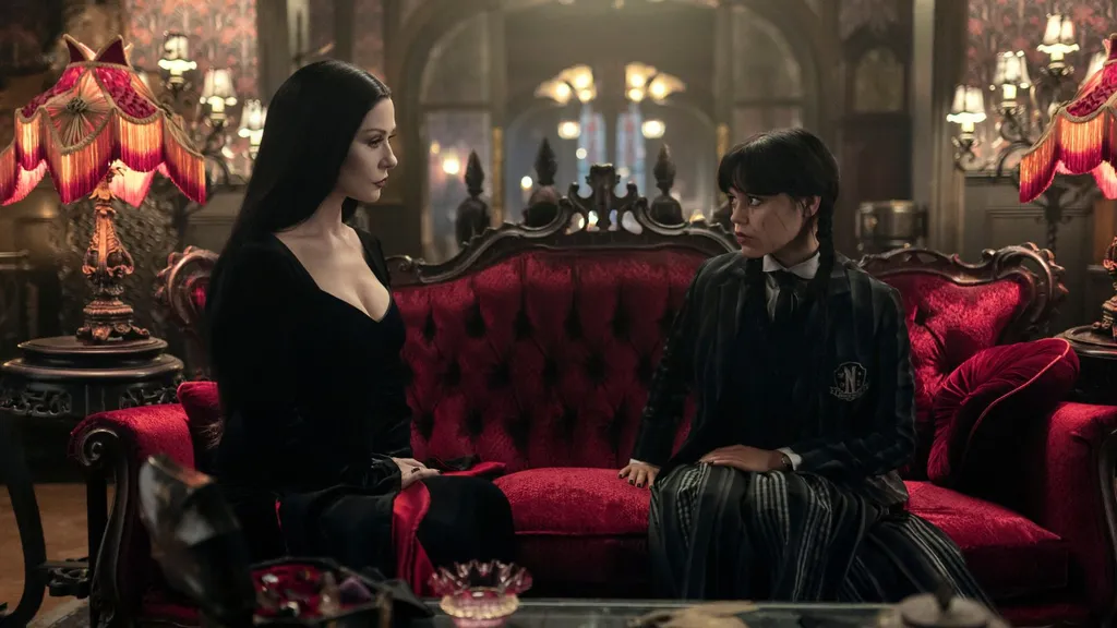 wednesday druga sezona, uredjenje doma