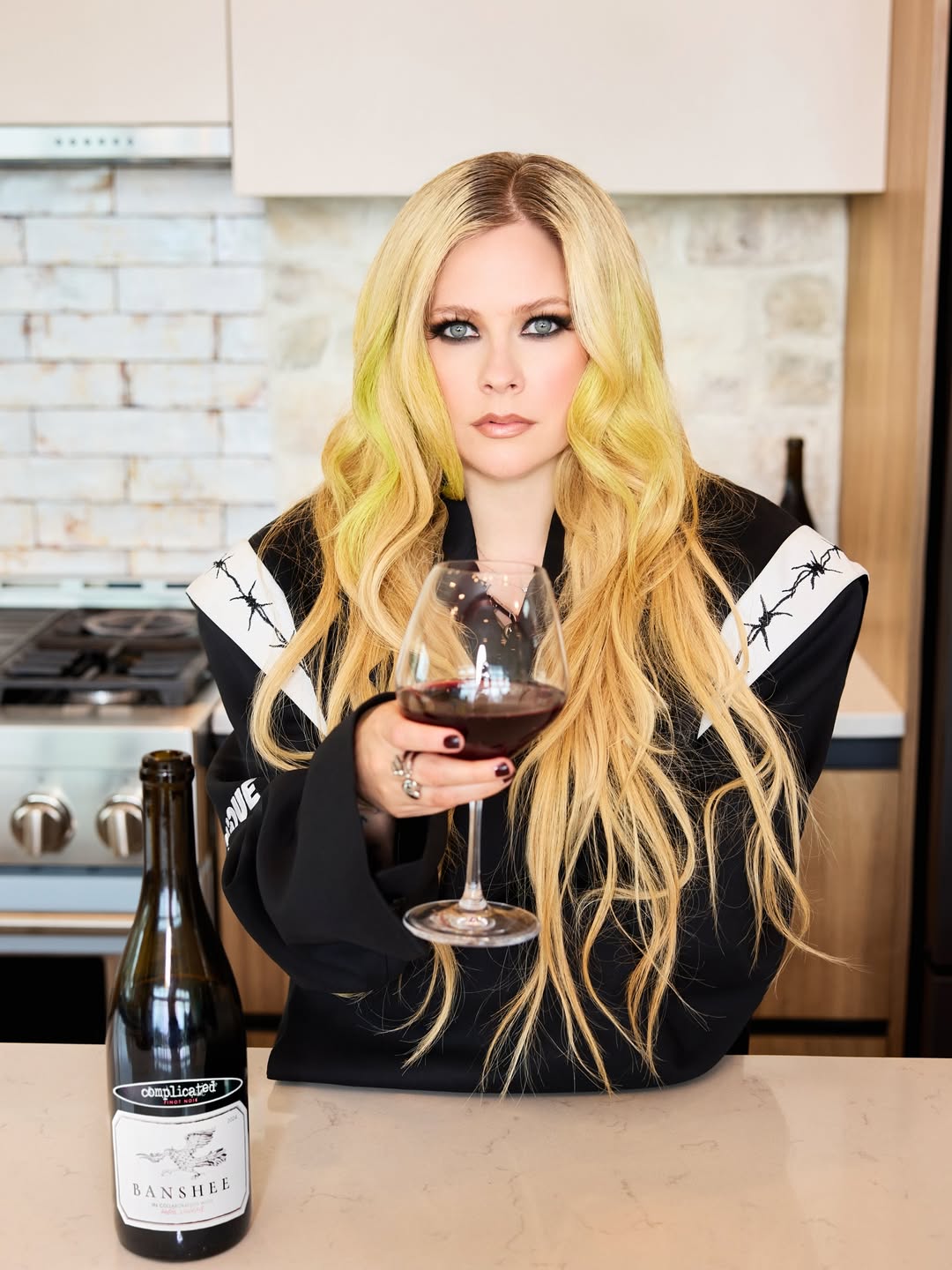 Avril Lavigne vino