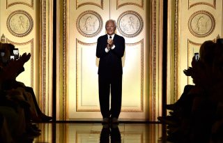 giorgio armani buducnost imperije armani group