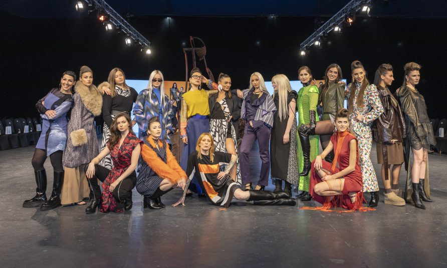 39. Fashion Selection